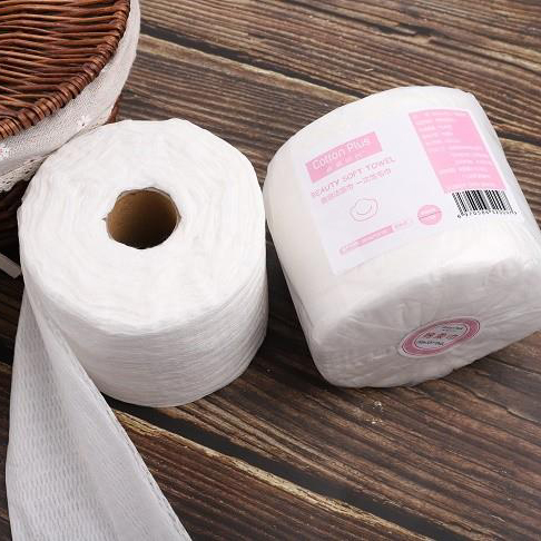 High absorbency–respectively higher 68% and 75% in absorbing water and oil than traditional rags of the same weight